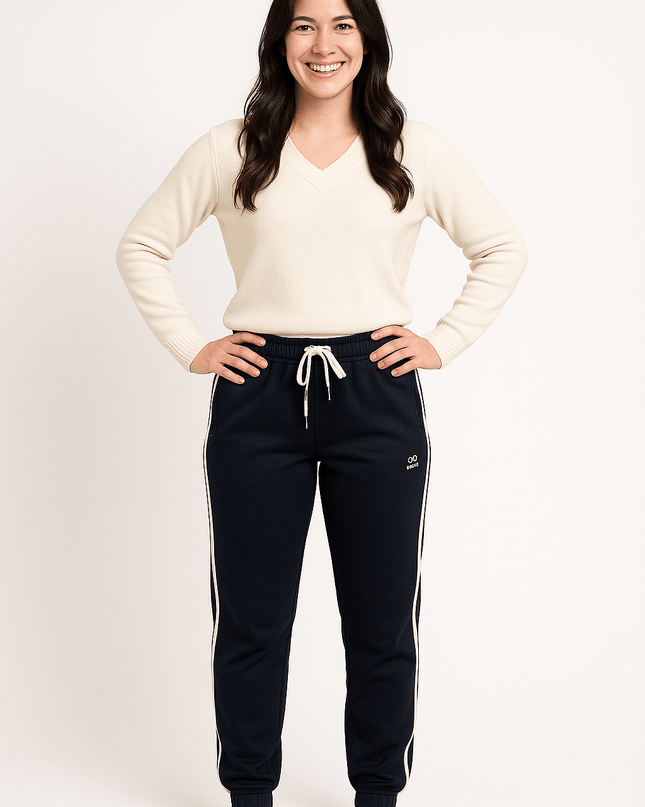 Hummel Fitness Jogginghose in Nachtblau mit silbernen Streifen – Größe XL - Tiz Mode